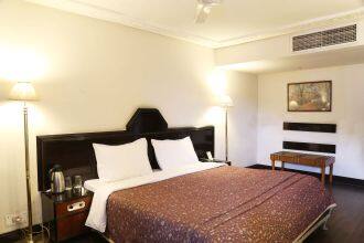 Hotel Zabarwan, Srinagar 2